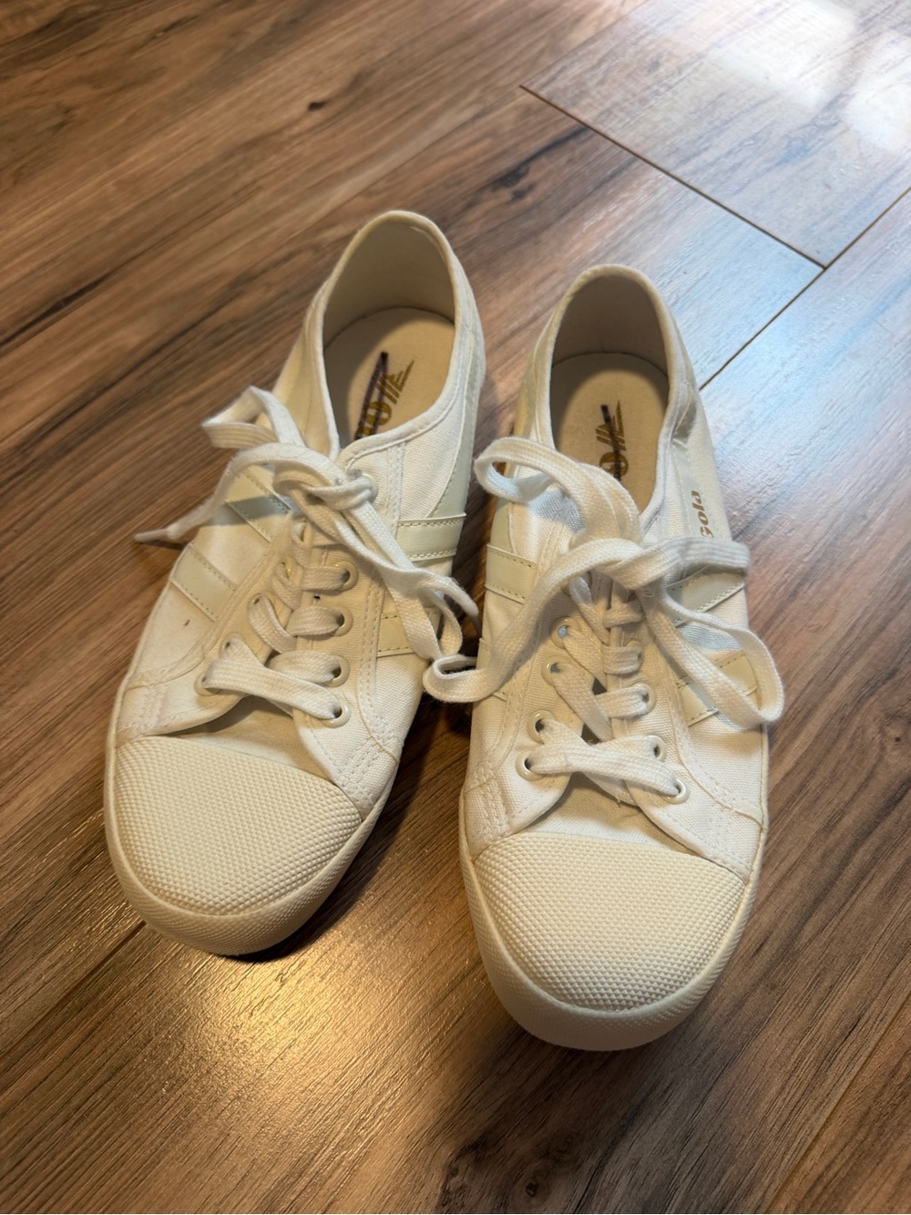 Gola White Low-Top Canvas Sneakers